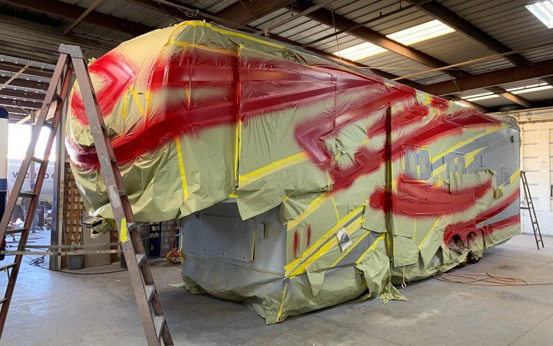 Fifth wheel - masked for multi-color graphics